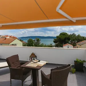 Ena&toni Appartement Kaštela